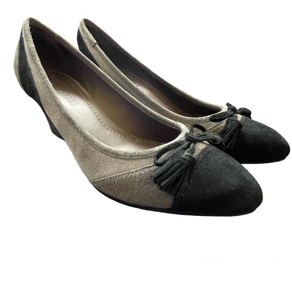 Audrey Brooke Suede Wedge Shoes - 8 - NWOT